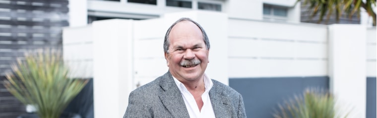 Gerrit Bruwer, your local property expert in Van Riebeeckstrand, South Africa