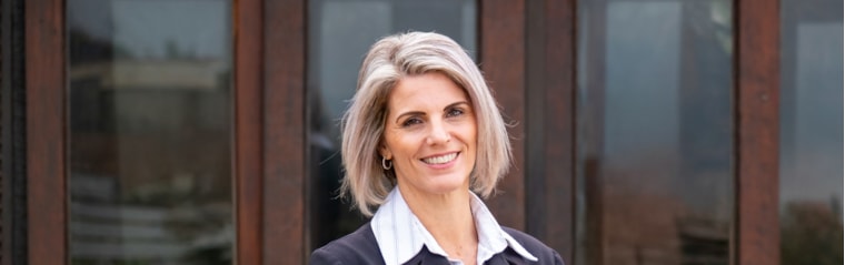 Deborah Cope, your local property expert in Amanzimtoti, South Africa