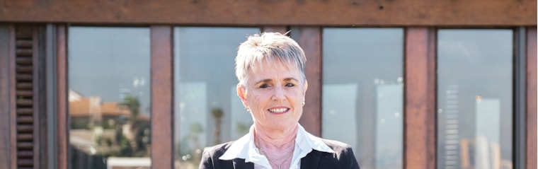 Veronica Cope, your local property expert in Amanzimtoti, South Africa