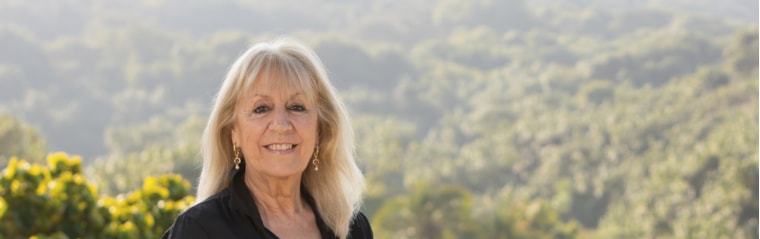 Anne Felt, your local property expert in Umdloti Beach, South Africa