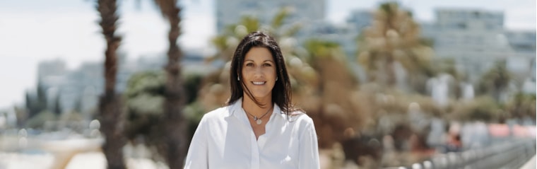 Stacey Janit, your local property expert in Sea Point, South Africa