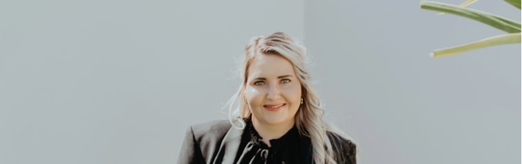 Monique Krauze, your local property expert in Middelpos, South Africa