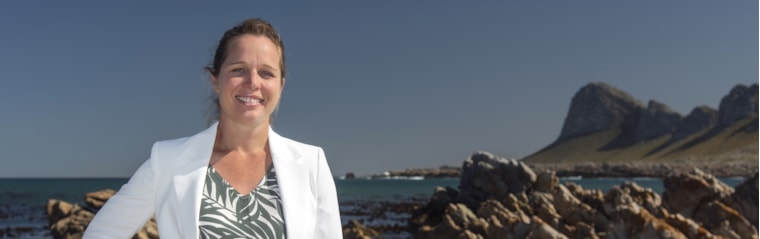 Desré Tarr, your local property expert in Pringle Bay, South Africa