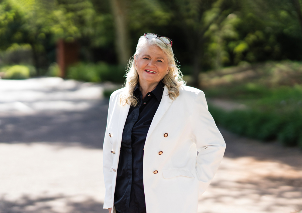 Vera Butt, your local property expert in Fontainebleau, South Africa Vera Butt, your local property expert in Fontainebleau, South Africa