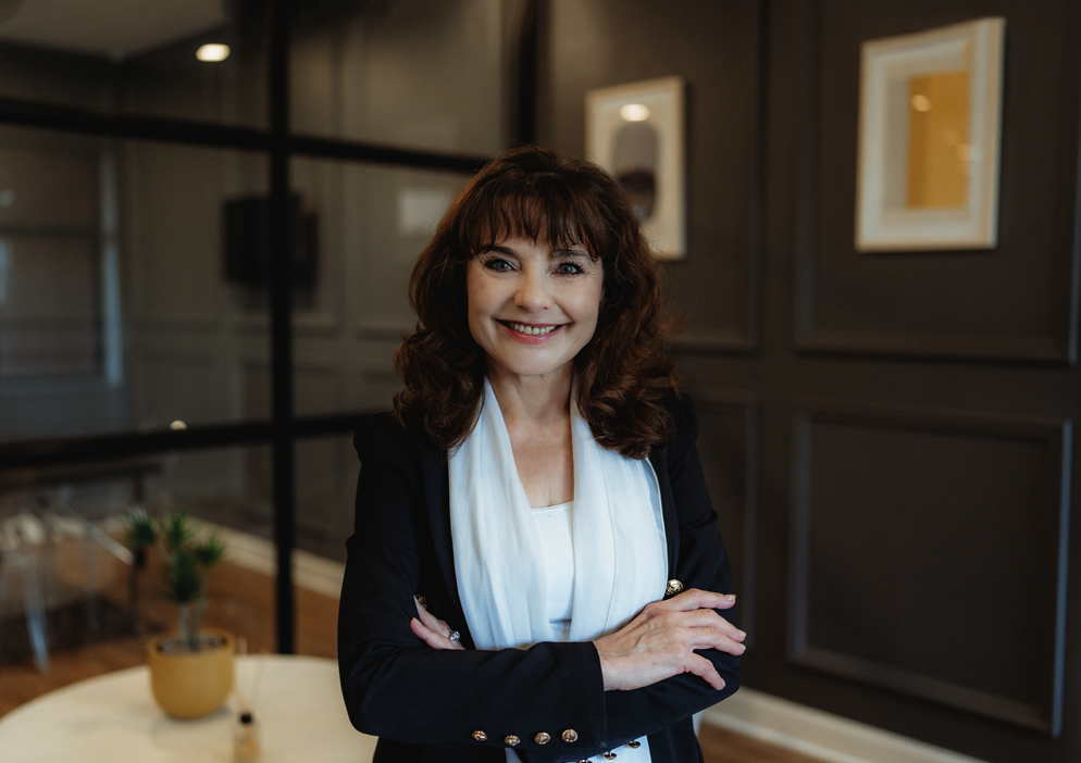 Mariana Millington, your local property expert in Constantia Kloof, South Africa Mariana Millington, your local property expert in Constantia Kloof, South Africa