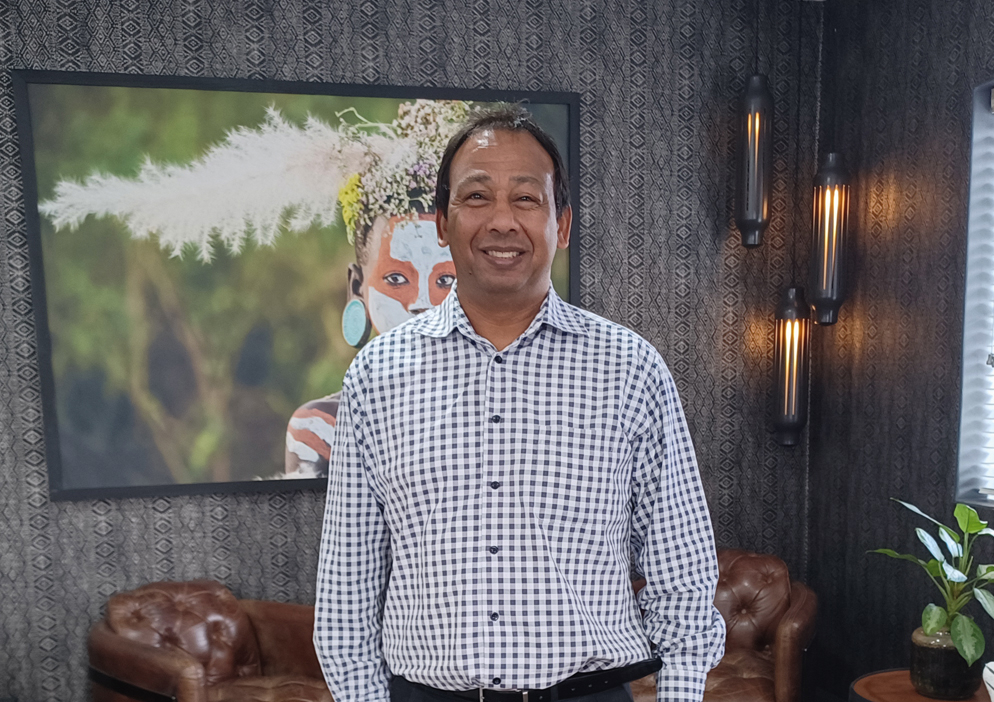 Adenaan Oostendorp, your trusted property expert in the Pam Golding Properties Mitchells Plain office. Adenaan Oostendorp, your trusted property expert in the Pam Golding PropertiesMitchells Plain office.