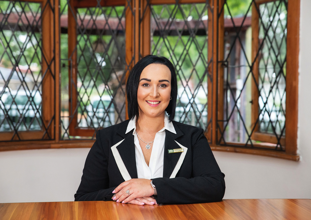 Ishmeralda Cronje, your local property expert in Bendor Park, South Africa