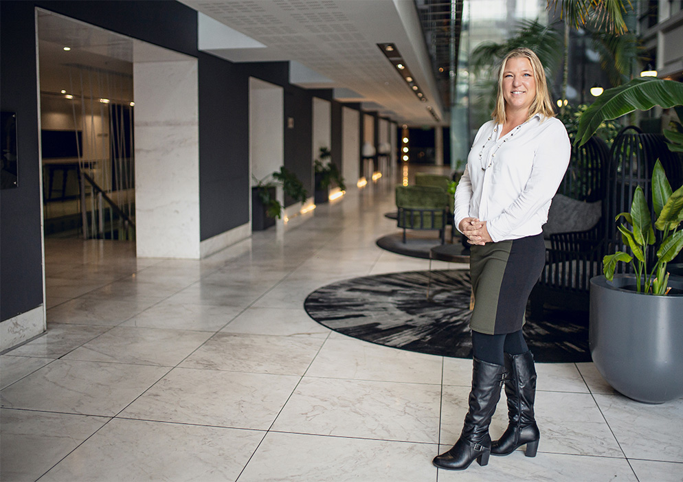 Esther Roos, your local property expert in Kenilworth Upper, South Africa Esther Roos, your local property expert in Kenilworth Upper, South Africa