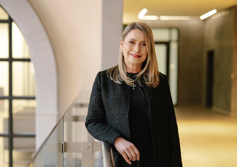 Leonie Van der Sande, your local property expert in Southdowns Estate, South Africa Leonie Van der Sande, your local property expert in Southdowns Estate, South Africa