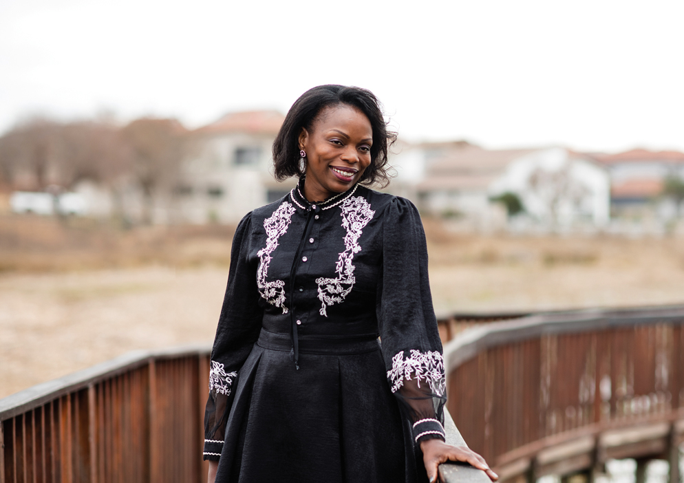 Rofhiwa Vele, your local property expert in Van Riebeeck Park, South Africa