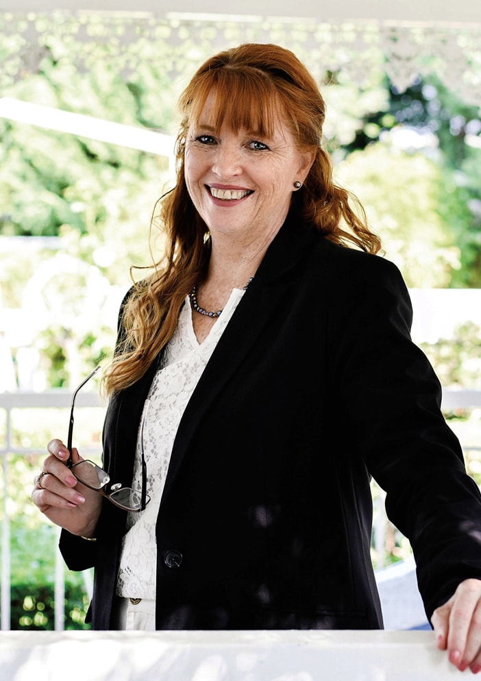 Madelein Buitendag, your trusted property expert in the Pam Golding Properties Mashishing (Lydenburg) office. Madelein Buitendag, your trusted property expert in the Pam Golding PropertiesMashishing (Lydenburg) office.