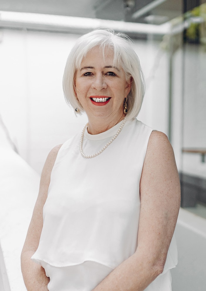 Estelle Laäs, your trusted property expert in the Pam Golding PropertiesCape Town North office.