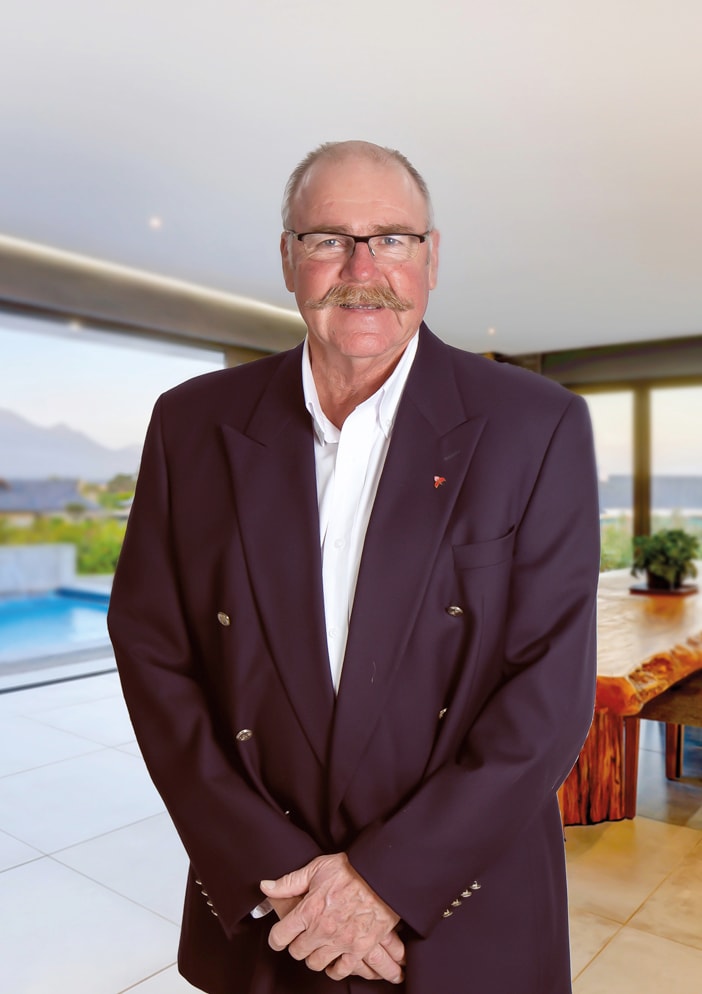 Garth Le Roux, your trusted property expert in the Pam Golding Properties Fancourt Hotel & Country Club Estate office. Garth Le Roux, your trusted property expert in the Pam Golding PropertiesFancourt Hotel & Country Club Estate office.
