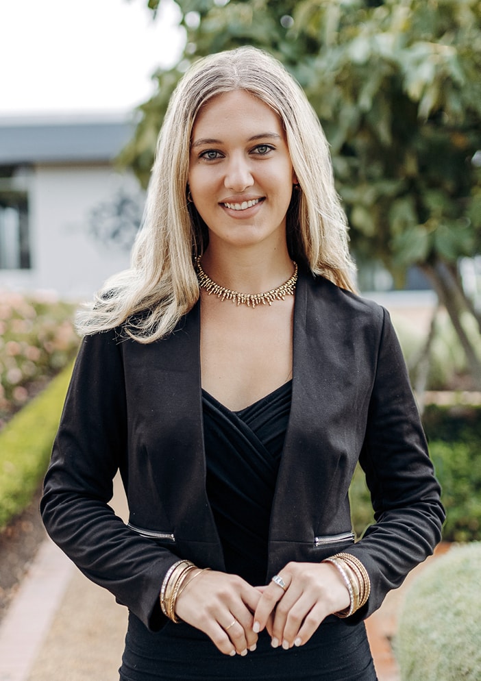 Jessica Malherbe, your trusted property expert in the Pam Golding PropertiesCape Town North office.
