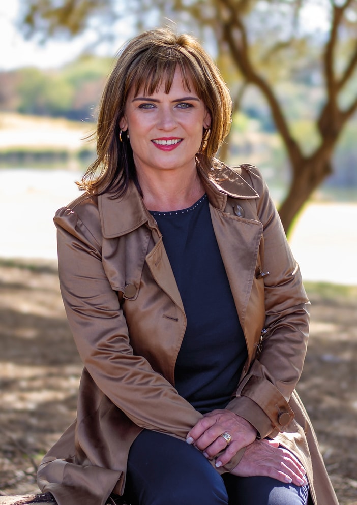 Heidi Van Niekerk, your trusted property expert in the Pam Golding Properties Hartbeespoort office. Heidi Van Niekerk, your trusted property expert in the Pam Golding PropertiesHartbeespoort office.