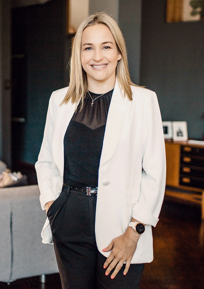 Kim Ryke, your trusted property expert in the Pam Golding PropertiesCape Town North office.