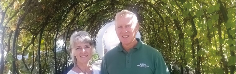 Nannie and Steve, your local property experts in Vanderkloof, South Africa