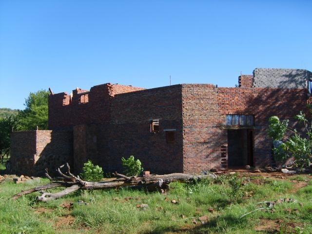 Smallholding for sale in Rustenburg - 1RU000142