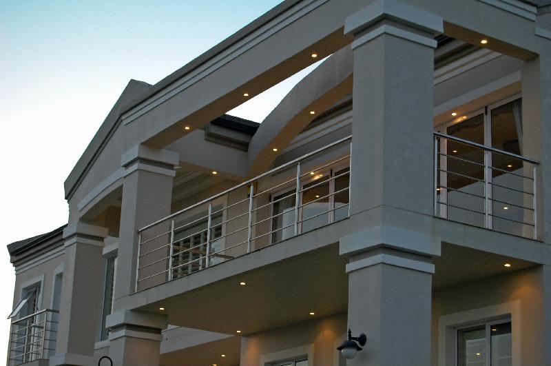 House for sale in Pinnacle Point Golf Estate - 1MB1246460