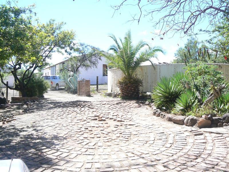 Livestock farm for sale in Beaufort West - 1KK460770
