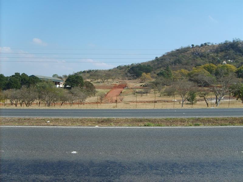 Commercial industrial property for sale in White River - 1NS1251244