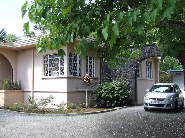 Commercial office for sale in Curepipe, Mauritius - MUR1083350 Commercial office for sale in Curepipe, Mauritius - MUR1083350