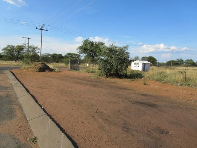 Commercial industrial property for sale in Ellisras (Lephalale) - 1ER1559555 Commercial industrial property for sale in Ellisras (Lephalale) - 1ER1559555
