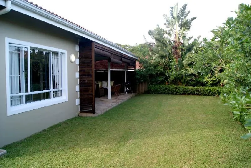 Townhouse let in Durban North - 1ND1725392 Townhouse let in Durban North - 1ND1725392