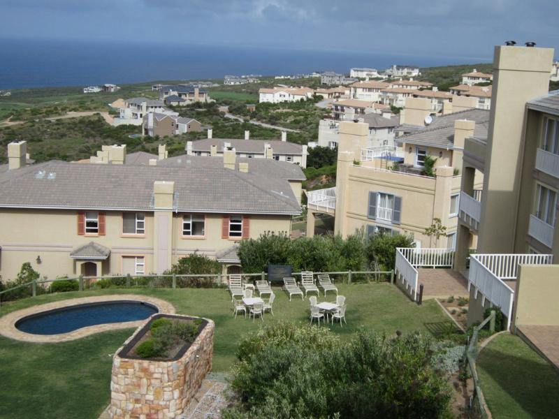 Penthouse apartment for sale in Pinnacle Point Golf Estate - 1MB1151462