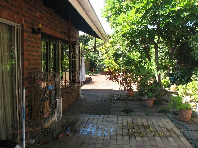 Townhouse for sale in Scottburgh - 1si1088145 Townhouse for sale in Scottburgh - 1si1088145
