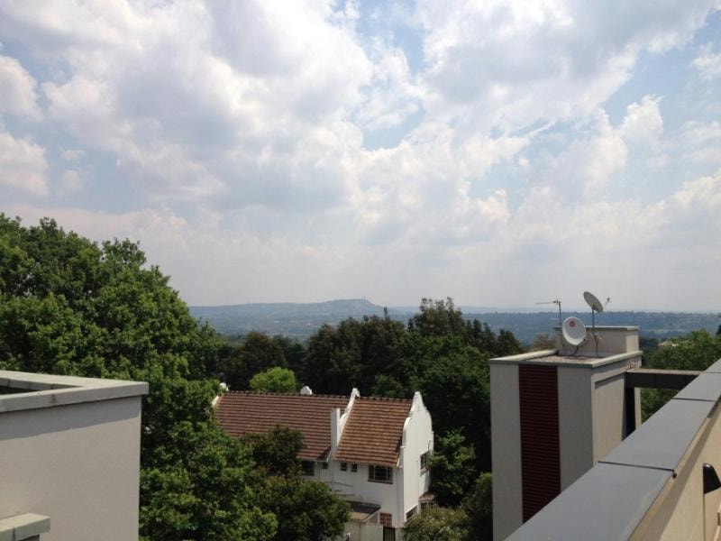 Penthouse apartment to rent in Dunkeld - JBL1108297 Penthouse apartment to rent in Dunkeld - JBL1108297