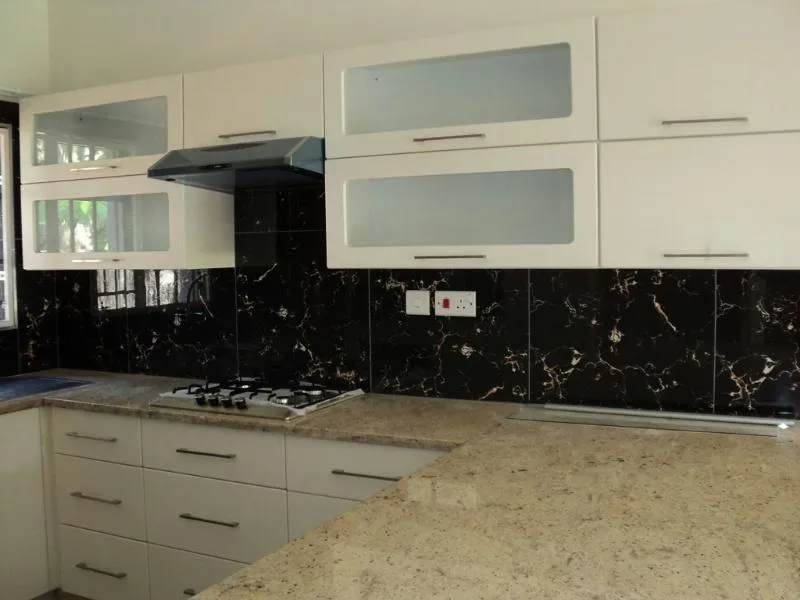 Apartment let in Village, Botswana - 3BO1743598