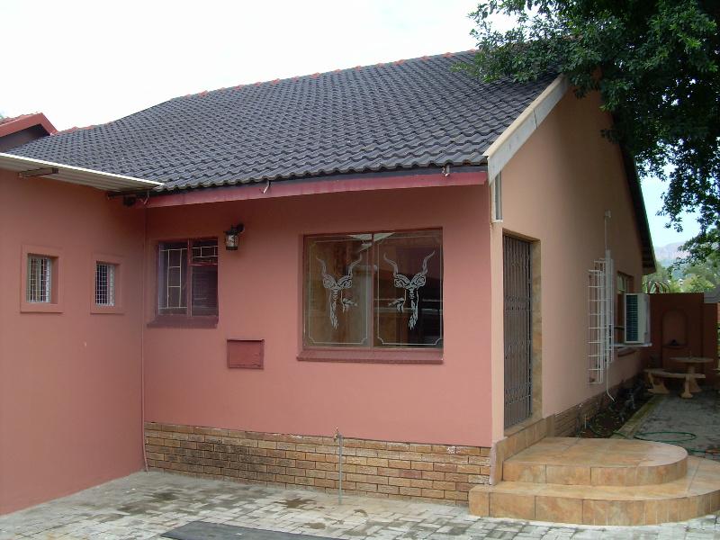 Single-storey house for sale in Rustenburg - 1RU1123784