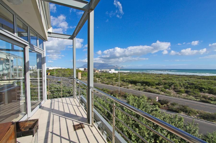 Apartment for sale in Big Bay - 1TV1731695