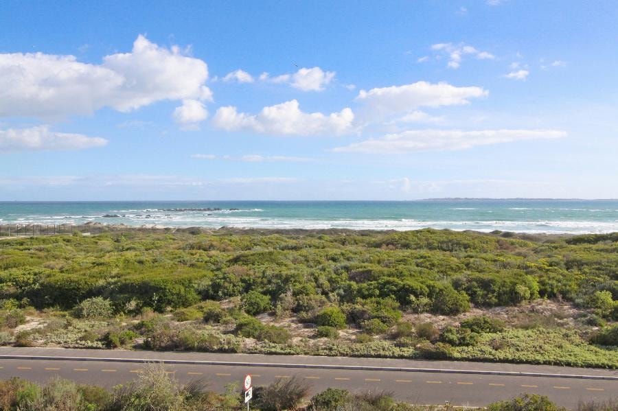 Apartment for sale in Big Bay - 1TV1731695 Apartment for sale in Big Bay - 1TV1731695