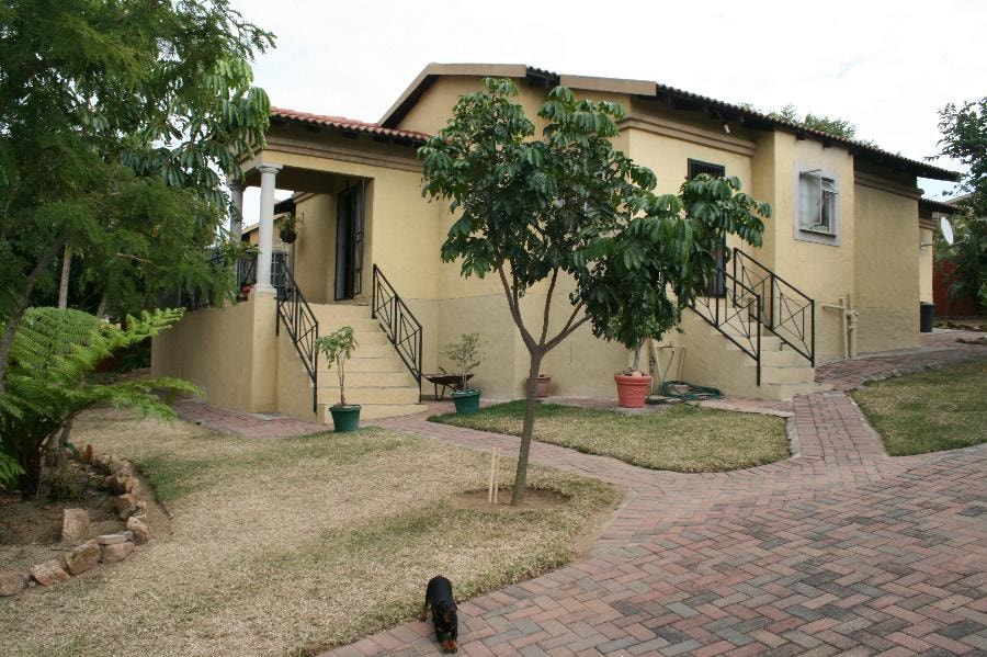 House let in Stonehenge - 1NS1706697 House let in Stonehenge - 1NS1706697