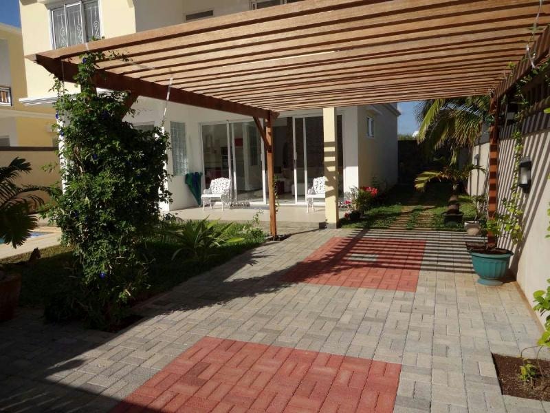 Double-storey house for sale in Bain Boeuf, Mauritius - MUR1146526