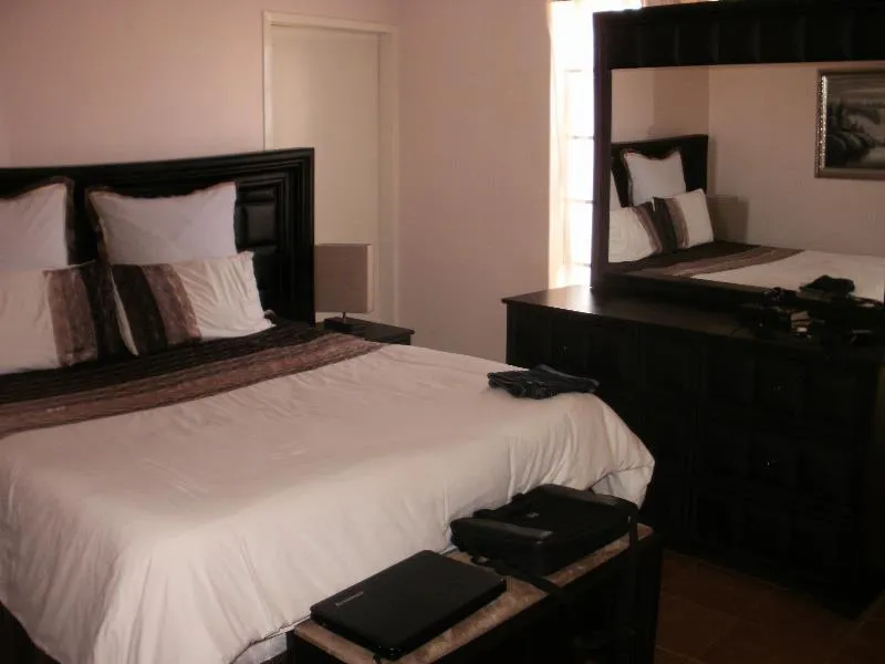 Townhouse for sale in Koster - 1RU1158758 Townhouse for sale in Koster - 1RU1158758