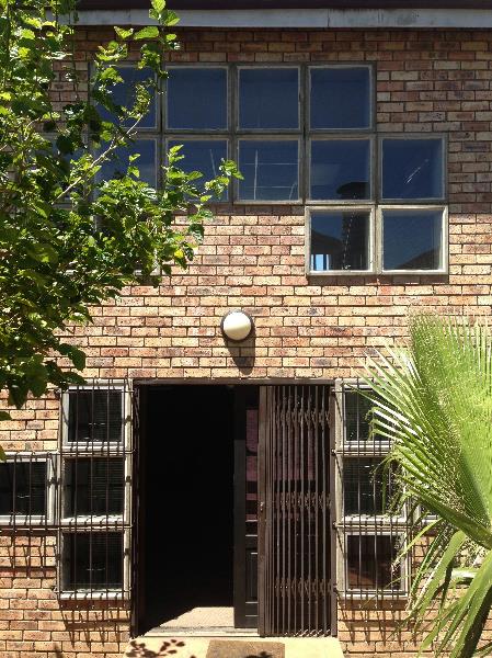 Commercial office to rent in Newton Park - 1PLZ1160615