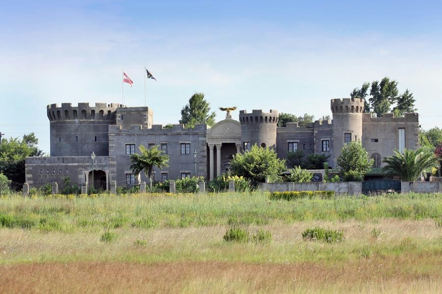 Guesthouse for sale in Graskop - 1LY1632692 Guesthouse for sale in Graskop - 1LY1632692