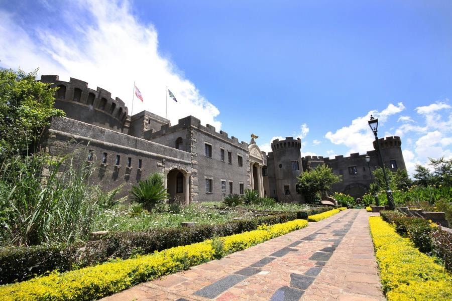 Guesthouse for sale in Graskop - 1LY1632692 Guesthouse for sale in Graskop - 1LY1632692