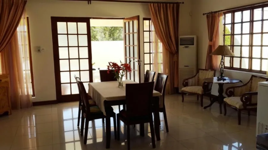 Single-storey house to rent in Phakalane, Botswana - 3BO1752948 Single-storey house to rent in Phakalane, Botswana - 3BO1752948