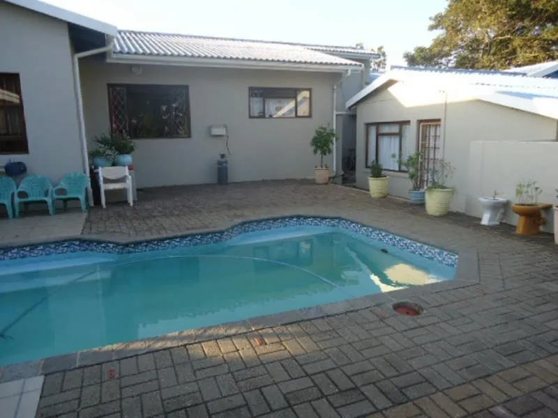 Single-storey house for sale in Port Edward - 1PD1189246 Single-storey house for sale in Port Edward - 1PD1189246