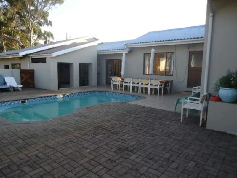 Single-storey house for sale in Port Edward - 1PD1189246 Single-storey house for sale in Port Edward - 1PD1189246