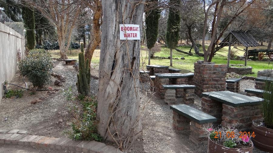 Guesthouse for sale in Beaufort West - 1KK1207070