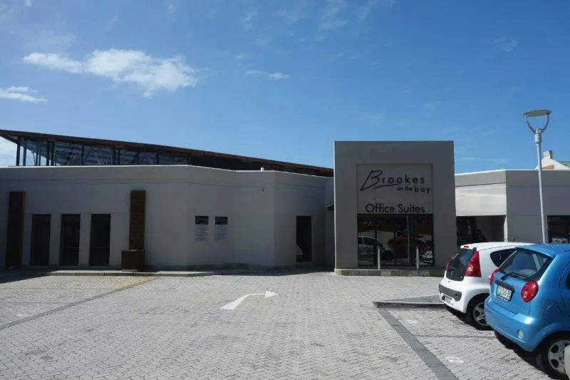 Commercial office to rent in Summerstrand - 1PLZ1196249