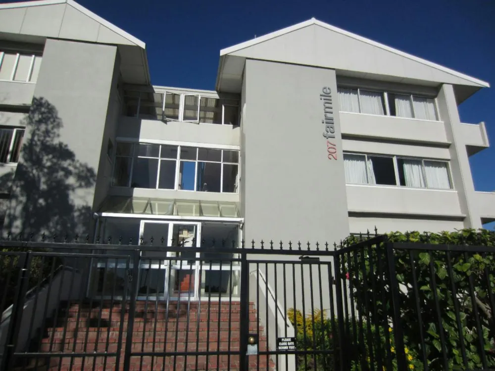 Bachelor apartment let in Three Anchor Bay - ASL1721805 Bachelor apartment let in Three Anchor Bay - ASL1721805