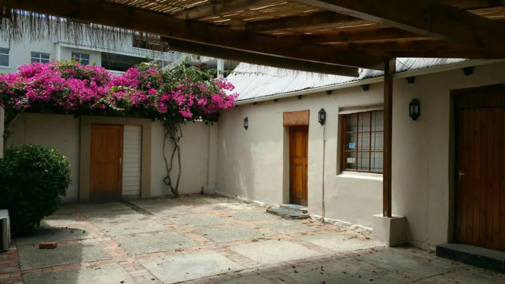 Commercial retail property for sale in Knysna Central - 1KC1208594 Commercial retail property for sale in Knysna Central - 1KC1208594