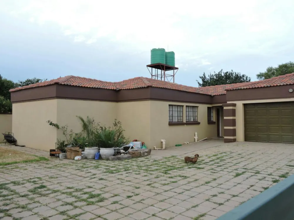 Townhouse for sale in Koster - 1RU1207588 Townhouse for sale in Koster - 1RU1207588