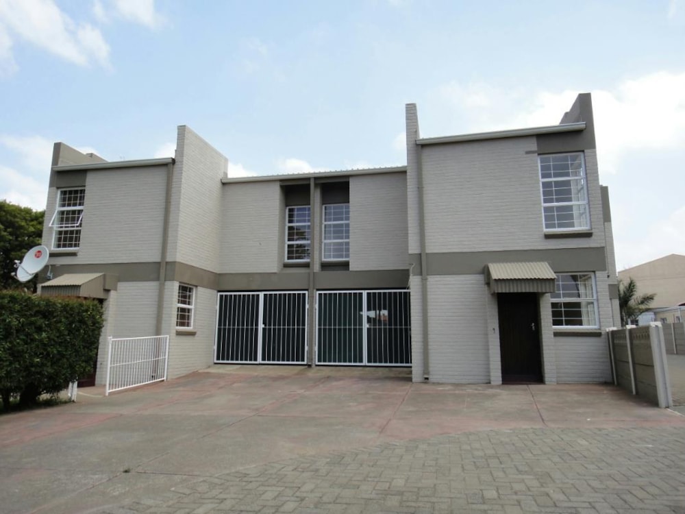 Townhouse to rent in Hutten Heights - 1NW1753109 Townhouse to rent in Hutten Heights - 1NW1753109